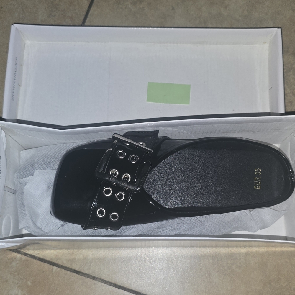 Black Patent Leather Belt Buckle Shoes - Picture 4 of 5